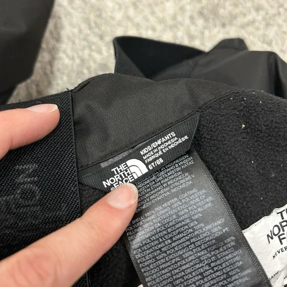 The North Face Dryvent Bib Overalls Kid's Size 6T Black Snow Winter - Picture 15 of 15